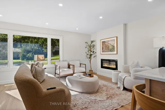 139 Deer Park Circ, London North 5
