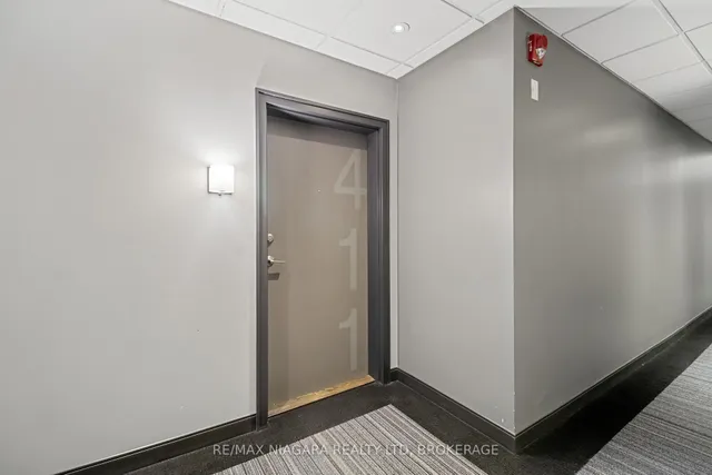 520 North Service Rd #411, Grimsby 2