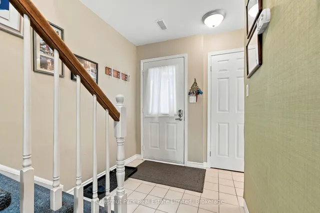 1 Mortimer St #15, Prince Edward County 3