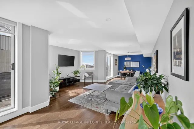 18 Nepean St #PH1, Ottawa 5