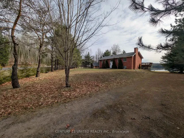 1012 Papineau Lake Rd, Maple Leaf 2