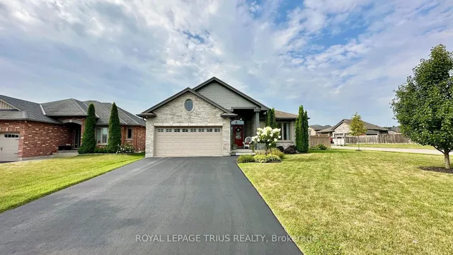 66 Driftwood Dr, Norfolk 4