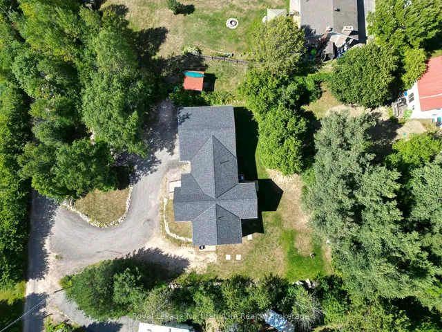 90 Young Dr, Powassan 2