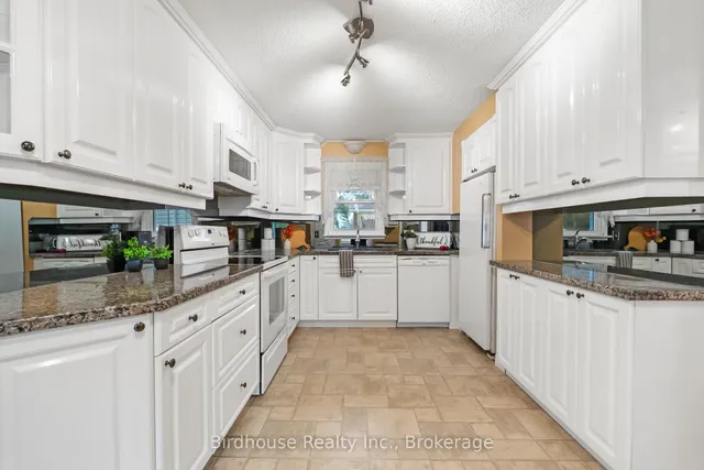 147 East St, Kawartha Lakes 5