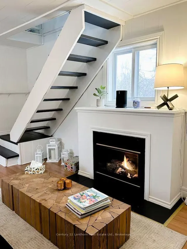 314 Second Ave, Prince Edward County 4