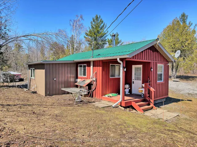 812 Cleveland Rd, Madoc