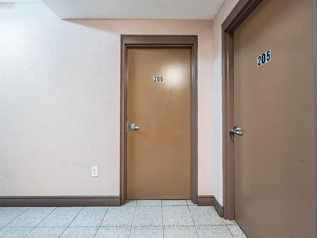 251 Lester St #206, Waterloo 5