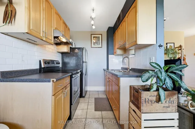 101 Queen St #704, Hamilton 4