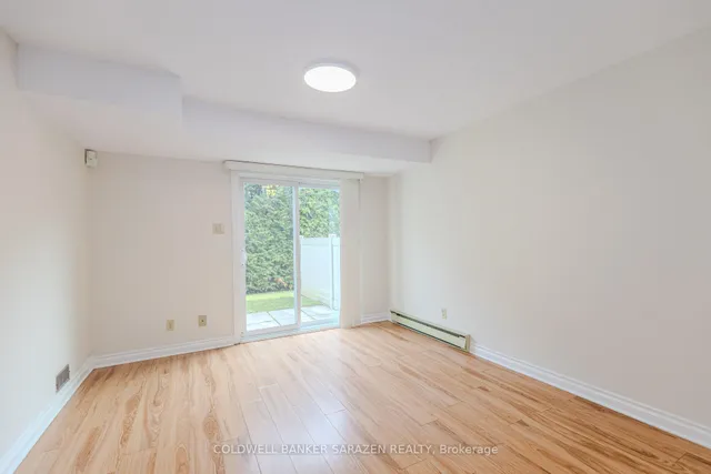 6 Millrise Lane #E, Ottawa 4
