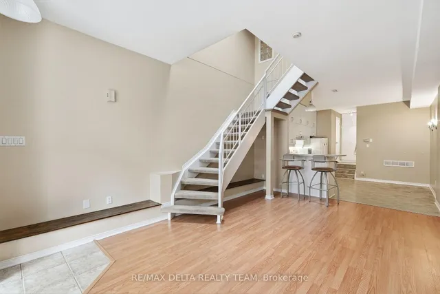 170 Cathcart St #7, Ottawa 5