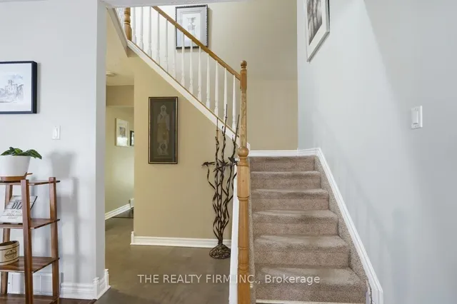905 Dalhousie Dr, London South 5
