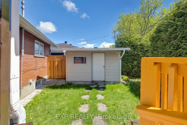 888 CHARLESWOOD Ave, Ottawa 4
