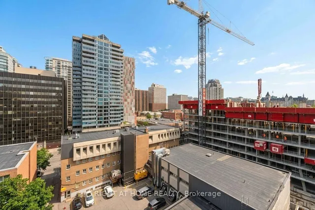 134 York St #1009, Ottawa 4