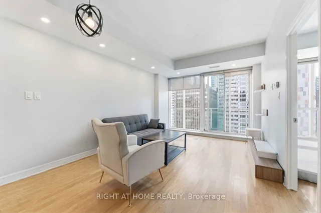 134 York St #1009, Ottawa 5