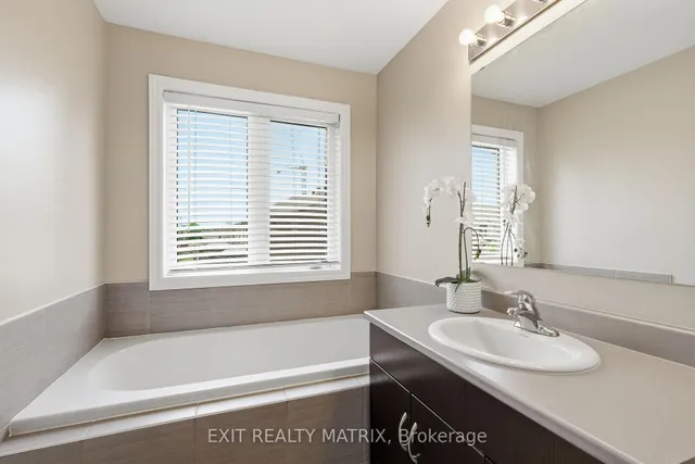 552 Via Mattino Way, Nepean 2