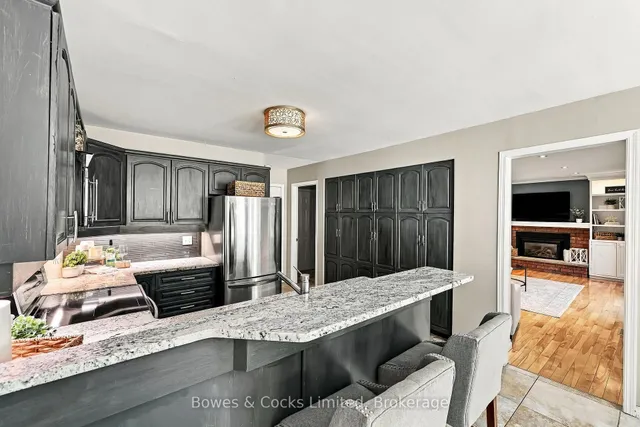 1357 Hetherington Dr, Peterborough 5