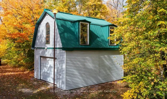 256 Tahinca Rd, Whitestone 2