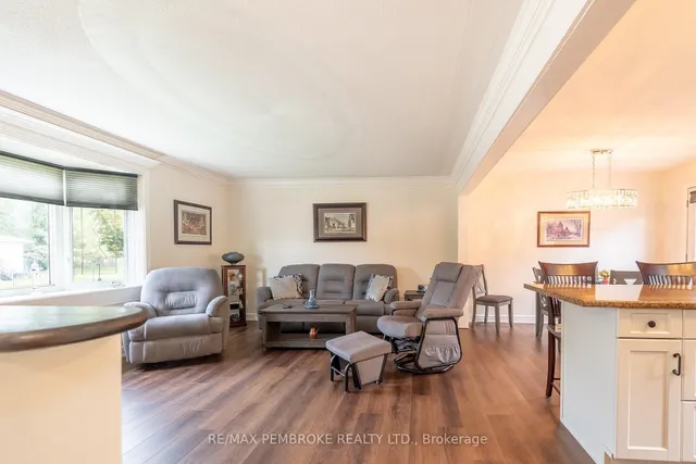 1108 Boundary Rd, Pembroke 4