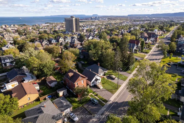 45 HIGH St, Thunder Bay 3