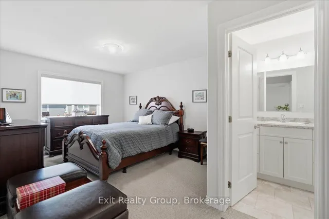 30 Sandhu Cres, Belleville 5