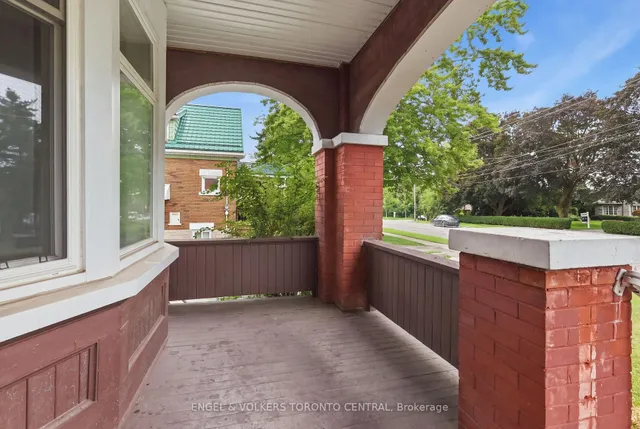 299 Bridgeport Rd, Waterloo 4