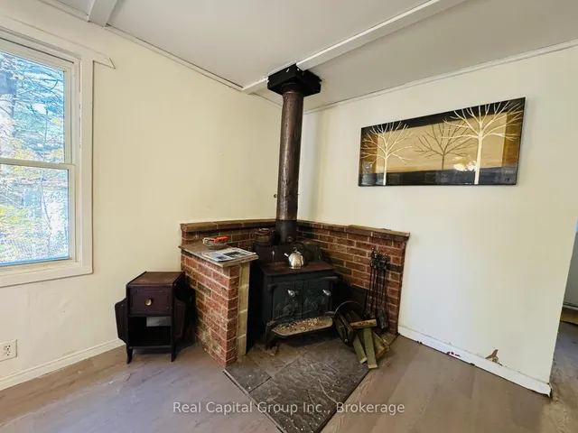 1080 Four Seasons Rd, Gravenhurst 4