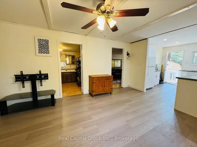 1080 Four Seasons Rd, Gravenhurst 3