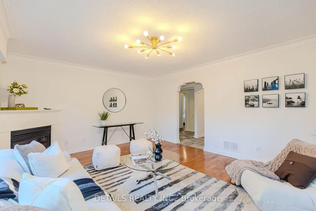 3021 Richmond Rd, Ottawa 4