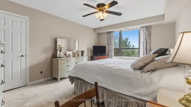 8 Village Green Blvd #510, Hamilton 3