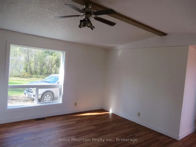 1 Pelto Rd, Sioux Lookout 2