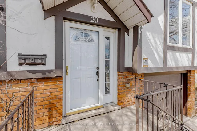 20 Normajean Ave, Hamilton 3