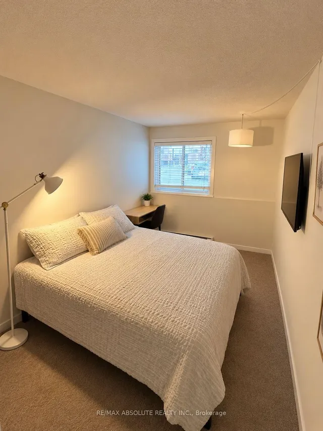 440 Fenerty Crt #1, Kanata 5