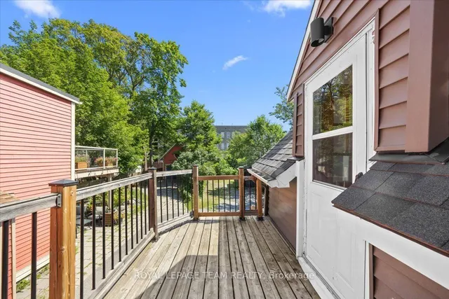 135 Upper Lorne Pl, Ottawa 5