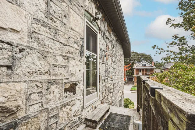 75 Pollock Ave, Cambridge 3