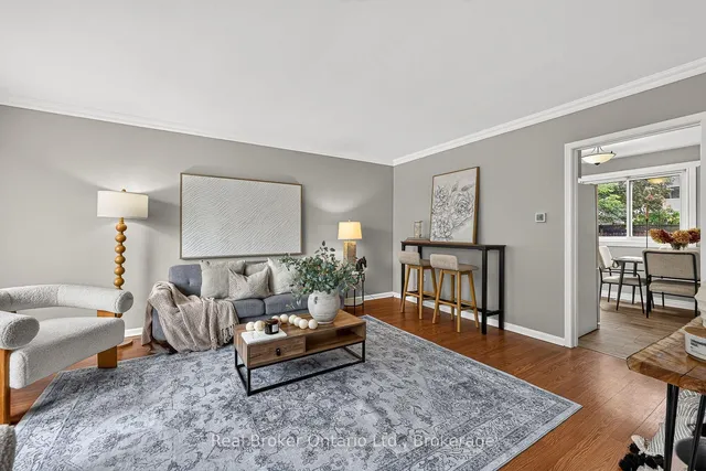 1012 Warwick St, Woodstock 5