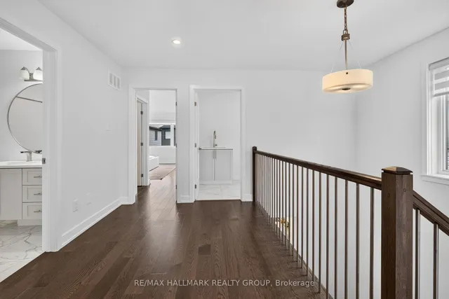 1033 Hydrangea Ave, Manotick 4