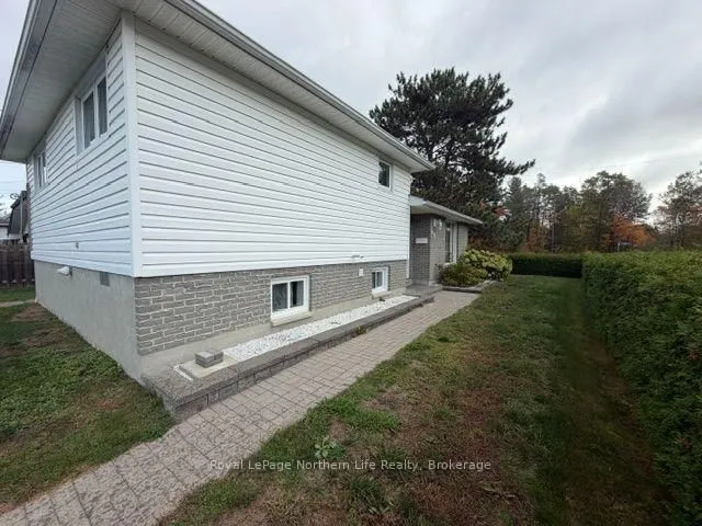 441 Roy St, West Nipissing 2