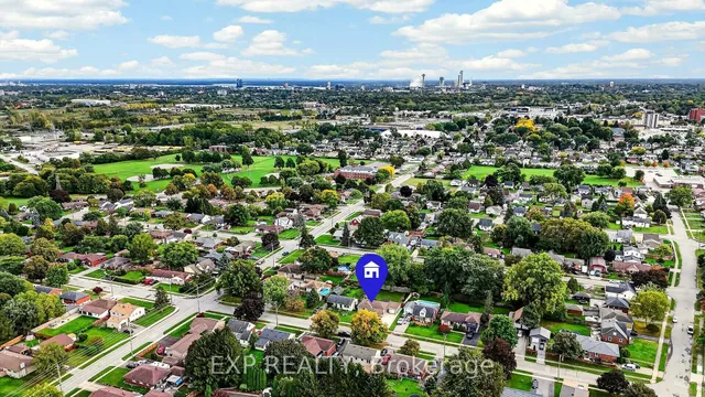 6018 Atlas St, Niagara Falls 2