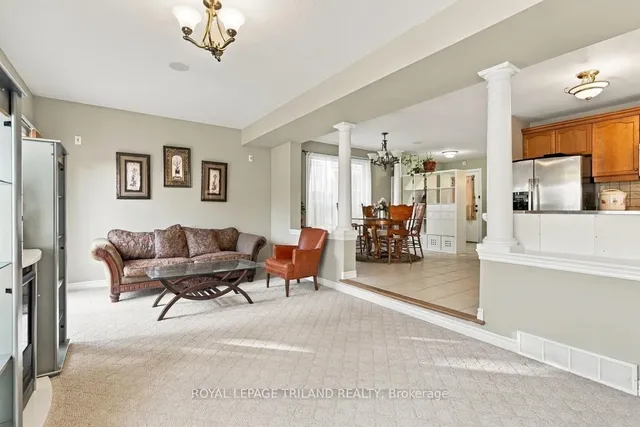 1426 Mickleborough Dr, London North 4