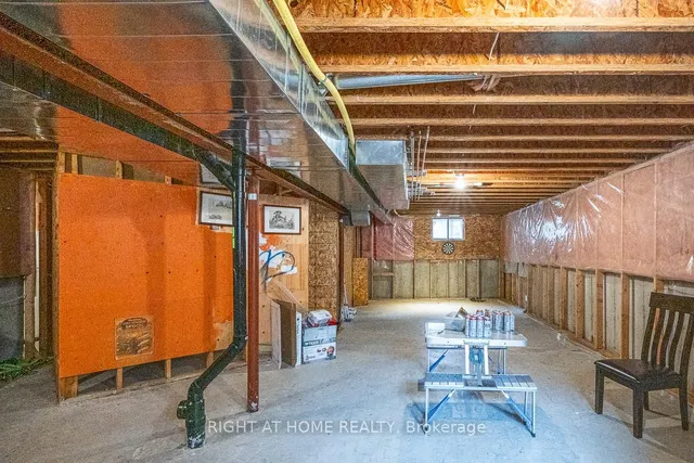 1366 Kains Woods Terr, London South 3