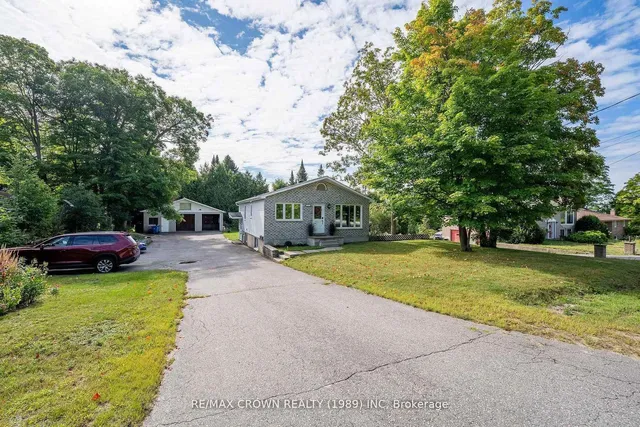 717 Airport Rd, North Bay 3