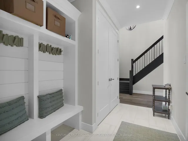 3475 Brushland Cres, London South 4