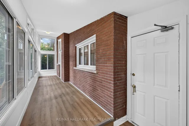 114 Meadowlands Dr, Ottawa 3
