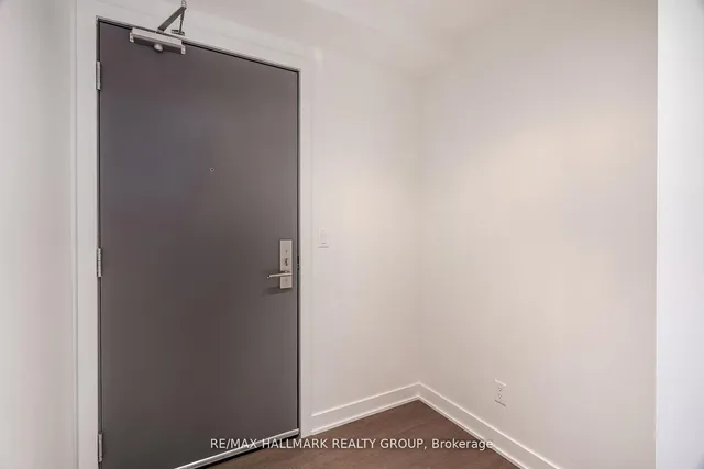 203 Catherine St #710, Ottawa 3