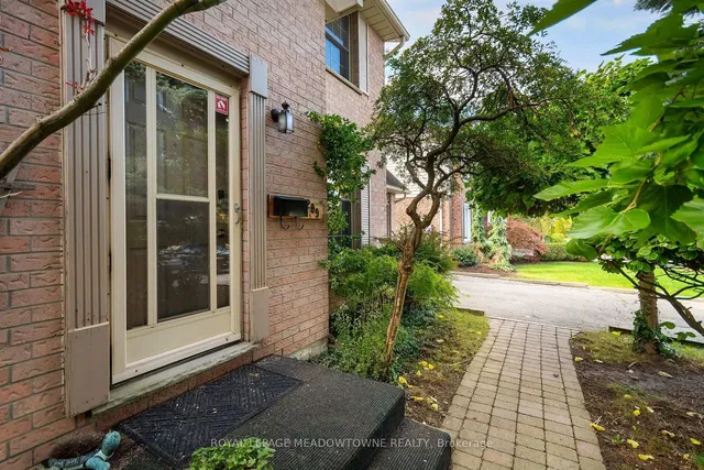 209 Elmira Rd, Guelph 4