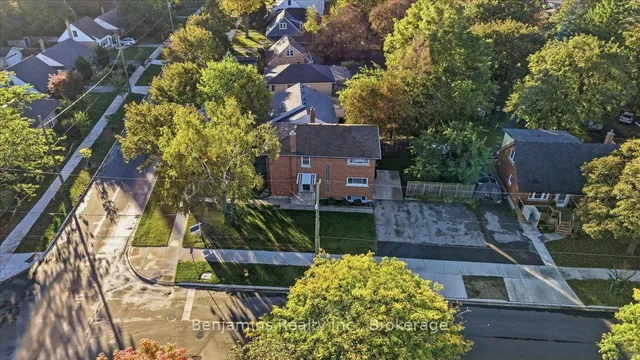 115 Roxborough Ave, Kitchener 5