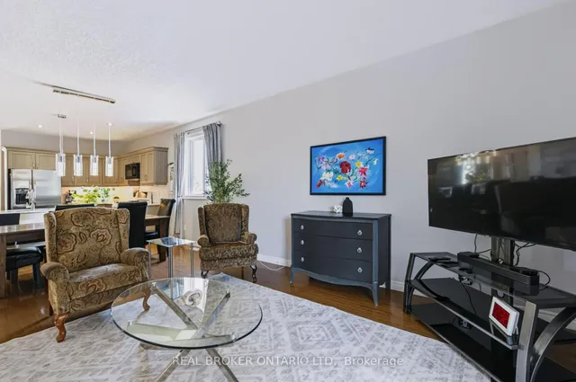 244 DUNDAS St #22, Brant 5