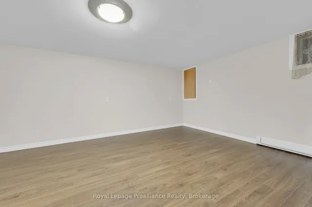 37 Young St #D, Brighton 4