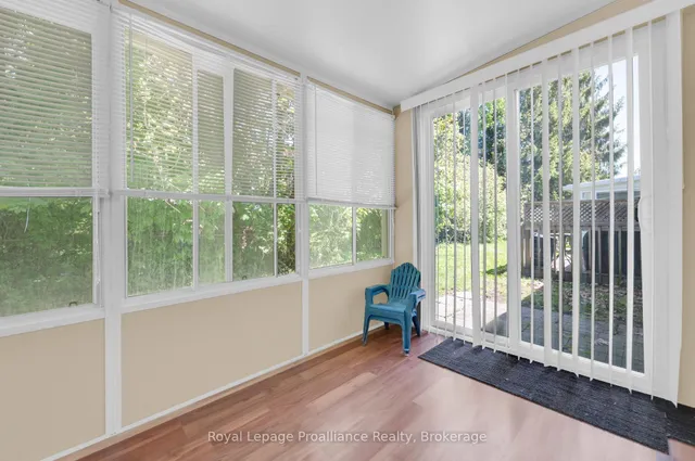37 Young St #D, Brighton 5