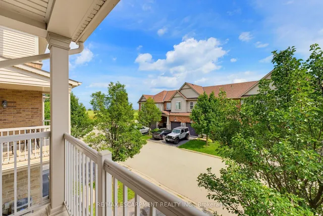 541 Winston Rd #50, Grimsby 5